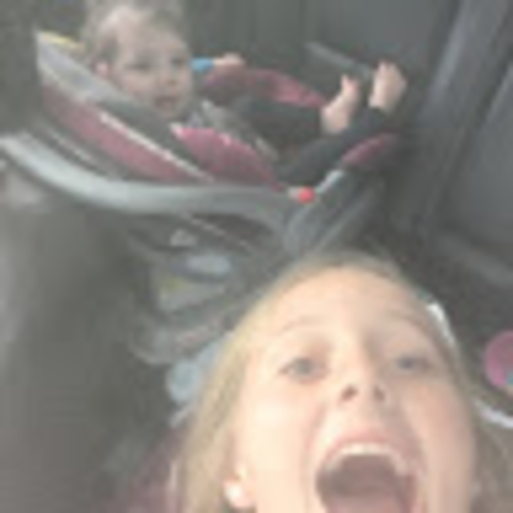 Meet your Posher, Elley